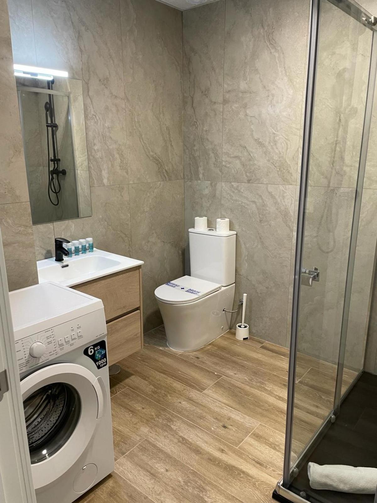 Exyca Metropolitano Apartment Madrid Luaran gambar